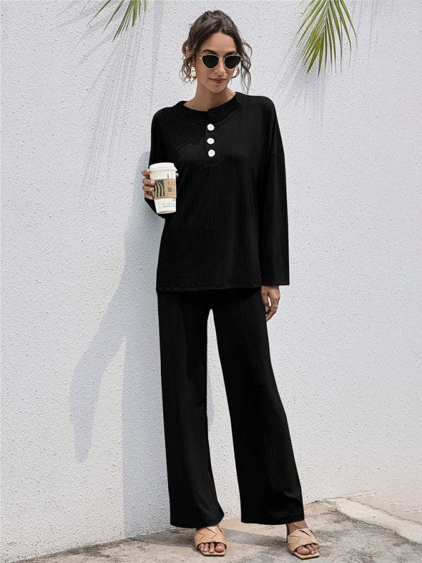 Women's Solid Color Short Sleeve V-neck T-shirt And Shorts